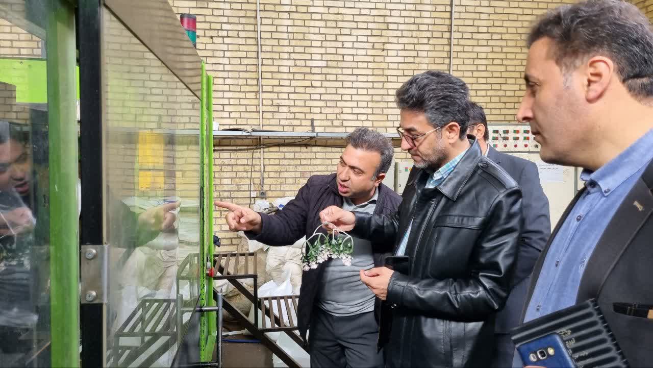  بازديد از واحدهاي توليدي با هدف حل مشكلات سرمايه گذاران در محل واحدهاي صنعتي