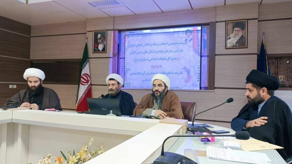 جامعه ما با بال سنت و همراهی  تکنولوژی جدید پیروز جنگ روایت هاست 