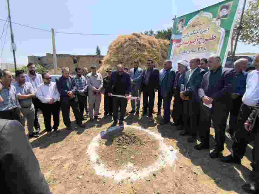 کلنگ‌زنی فاز اول طرح آب شرب عشایر انگوت با اعتبار ۴۰ میلیارد تومان