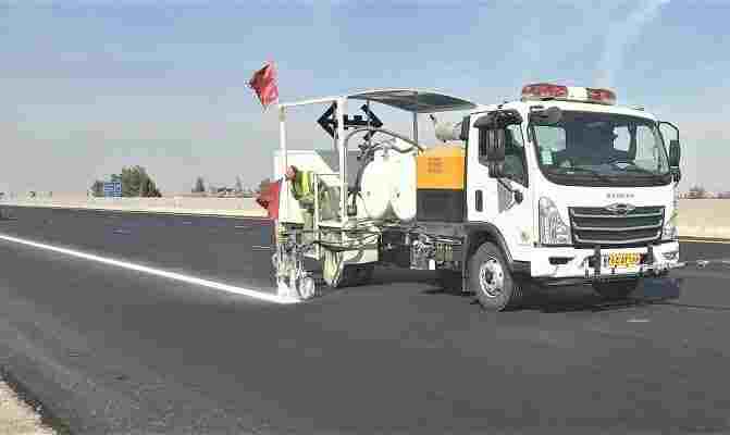 ۲۱۰۰ کیلومتر از راه‌های استان اردبیل خط‌کشی شد