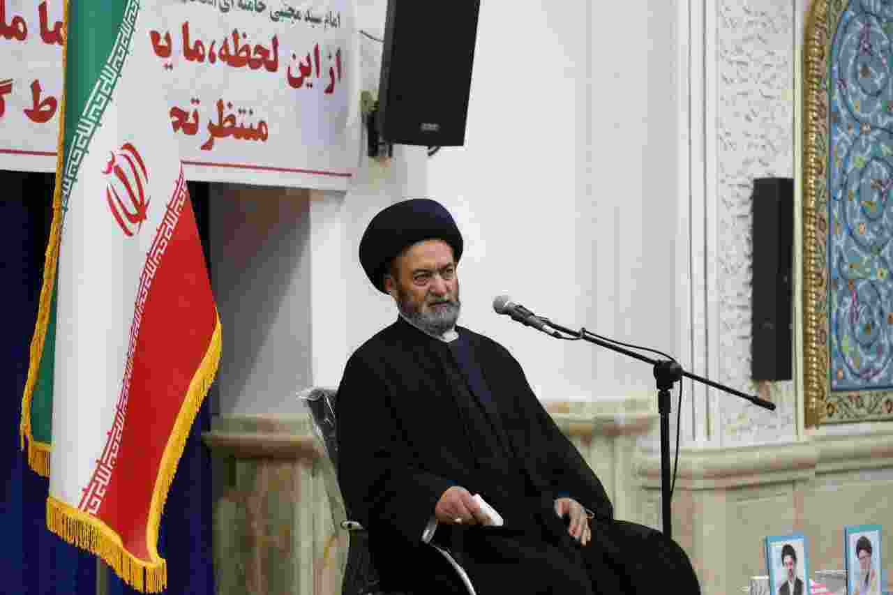 دانش‌آموز بیش از گفتار، از رفتار الگوهای خود تأثیر می‌پذیرد